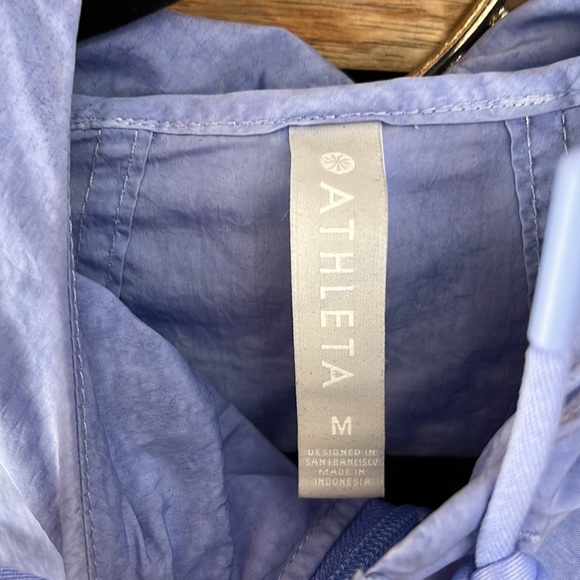 Athleta Expedition Hike Shell Lightweight Mesh Jacket in Periwinkle Size M - Picture 7 of 11